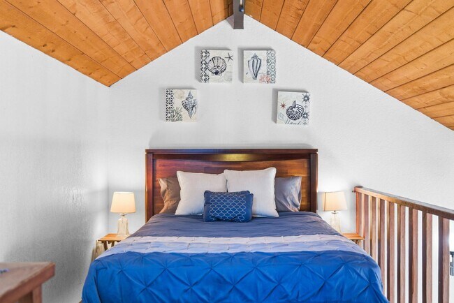 Building Photo - 731 Seacoast Dr