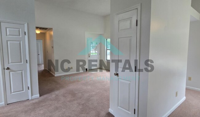 Building Photo - 3607 McCuiston Rd