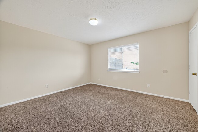 Building Photo - 4031 Clayton Bend Ct