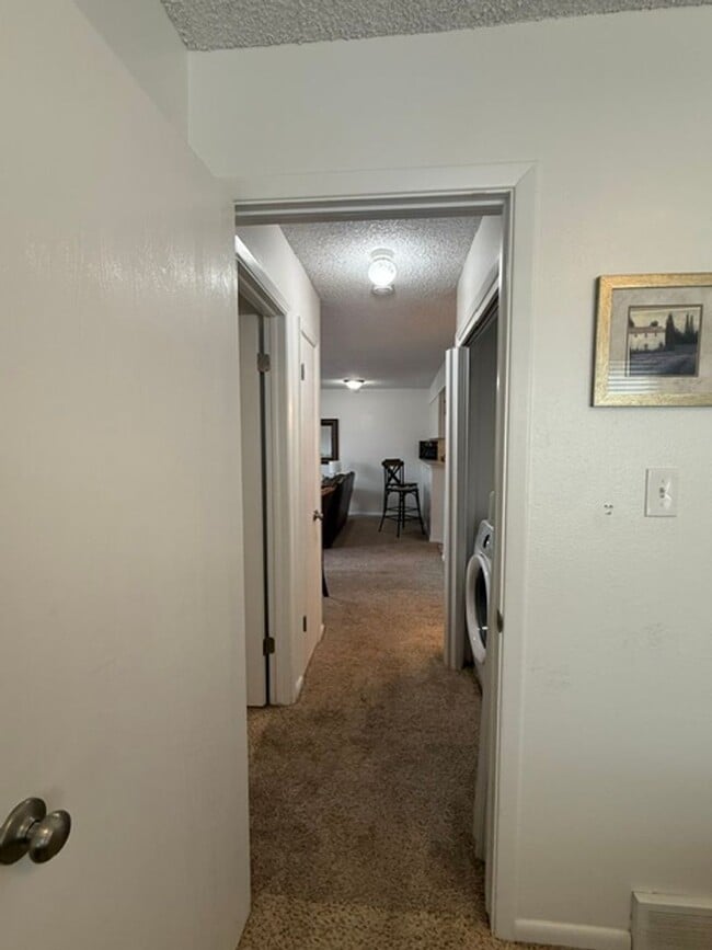 Building Photo - 1522 Trent Ct