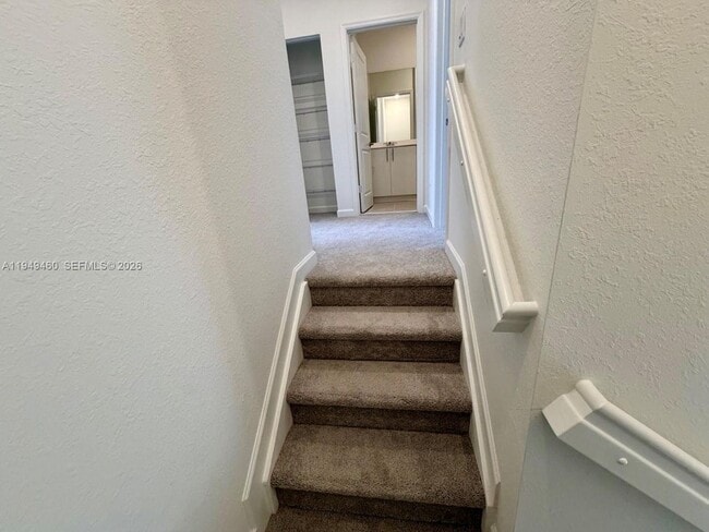 Building Photo - 254 10th Ct