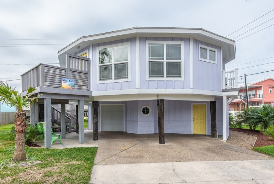 Building Photo - 1923 Eleventh Street-SI ID1023230P