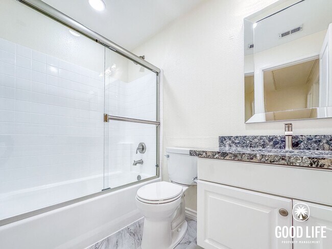 Building Photo - OC: Spacious 2BD/2.5BA Condo in Irvine with Resort-Style Amenities, Private Balcony & In-Unit Lau...