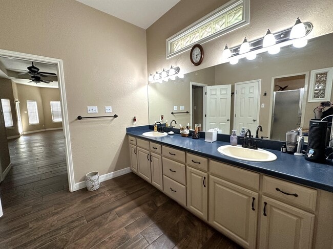 Building Photo - 100 Timber Rock Dr