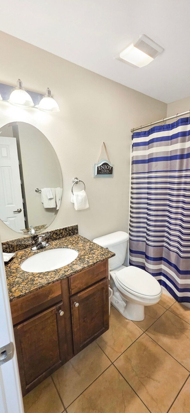 Building Photo - 2421 Beachview Dr