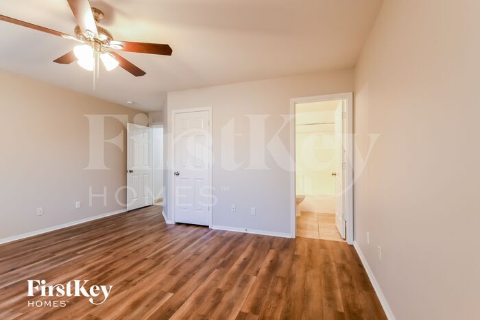 Building Photo - 3034 W Lucia Dr
