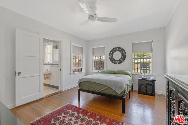Building Photo - 1511 Pandora Ave