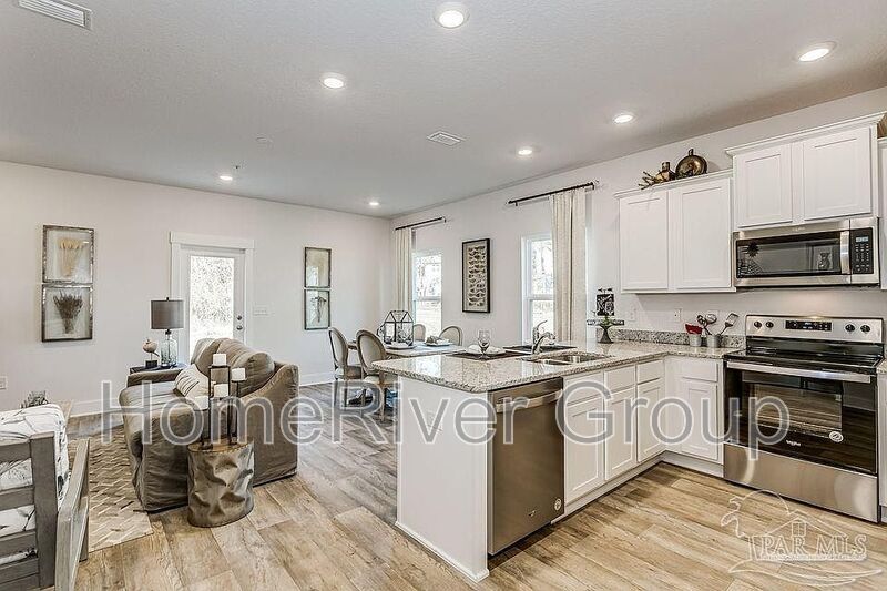 Building Photo - 9641 Nature Creek Blvd