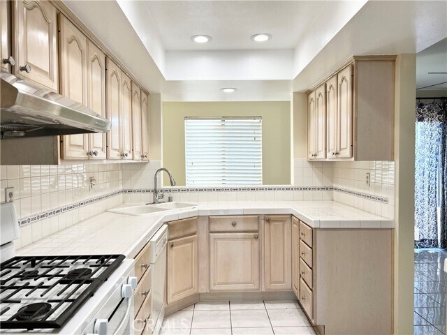 Building Photo - 13946 Sandy Way