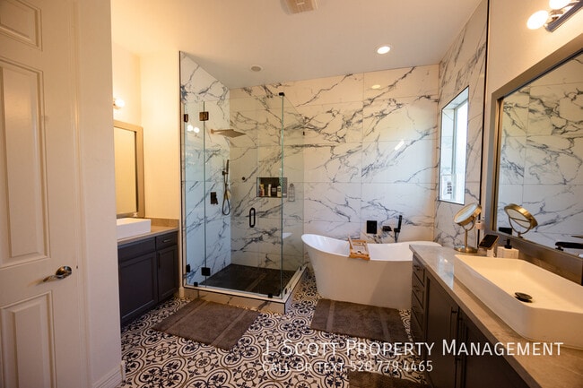 Building Photo - 15646 W Ashland Ave