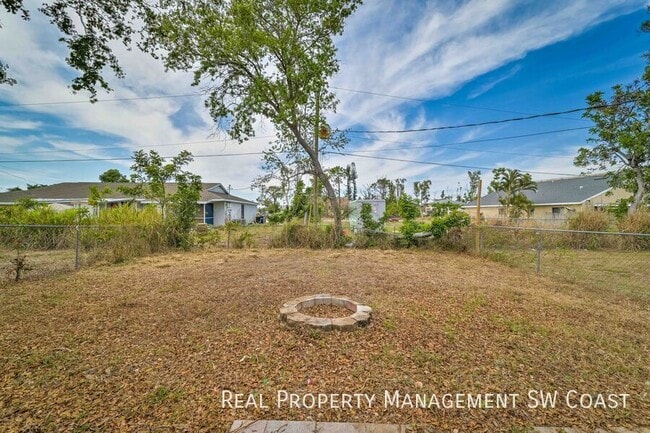 Building Photo - 7493 Pebble Beach Rd