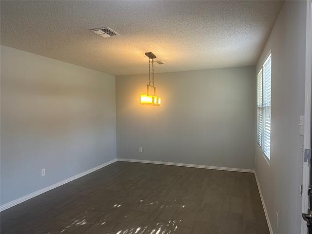 Building Photo - 1744 Hickory Creek Ln