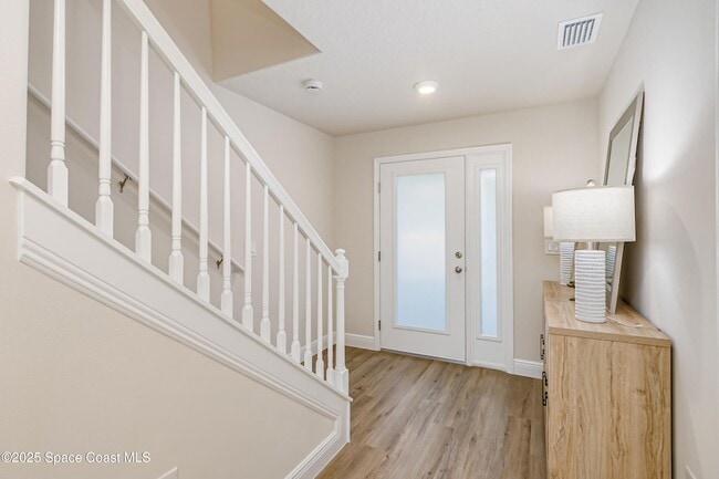 Building Photo - 177 Hidden Woods Pl