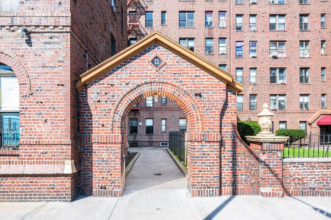 Building Photo - 35-30 153rd St