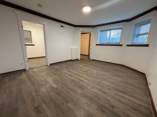 Building Photo - 1058 N Kedzie Ave