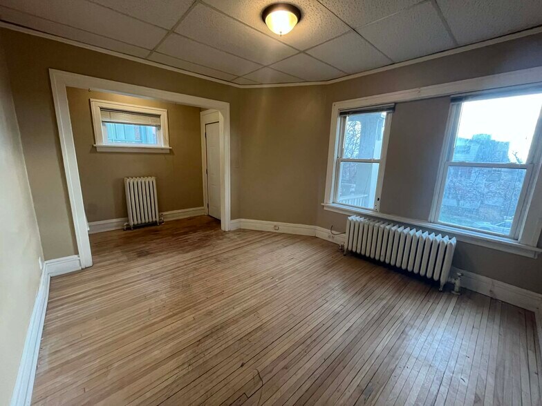 Living Room - 2025 W 4th St