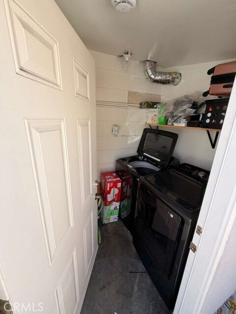 Building Photo - 7641 Washington Ave