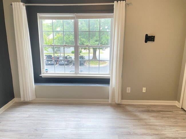 Building Photo - 3363 Myers Ct