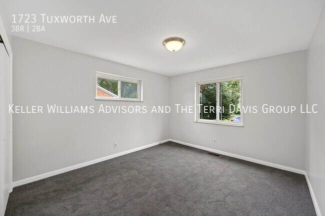 Building Photo - 1723 Tuxworth Ave