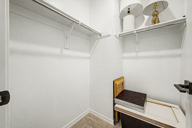 Building Photo - 7598 W Smoketree Dr