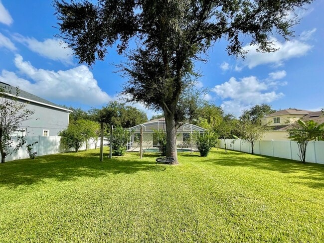 Building Photo - Gorgeous 3/2 Pool Home in Apopka's Parkside at Errol Estate!
