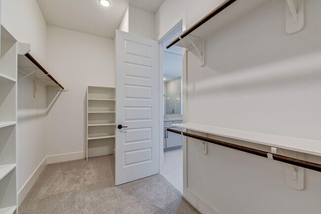 Building Photo - 12223 Drummond Maple Dr