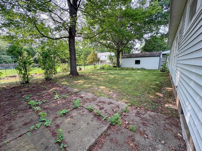 Building Photo - 38 Marshall Dr