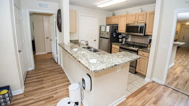 Building Photo - Charming 4BR Townhome in Panama City Beach