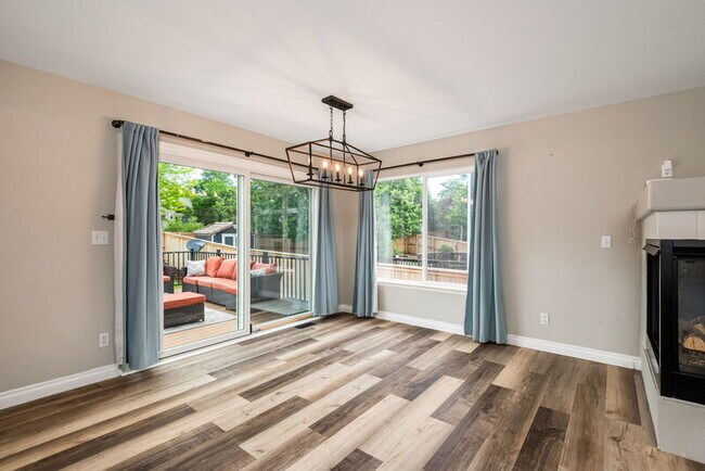Building Photo - 4779 Waldenwood Dr