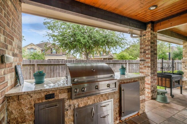 Building Photo - 26611 Sooty Tern Dr