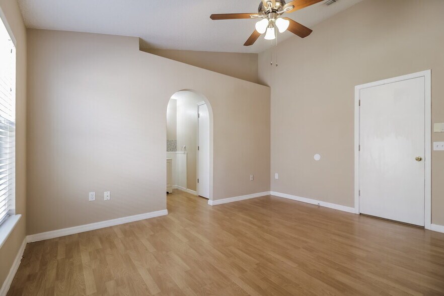 Building Photo - 6845 Ebans Bend