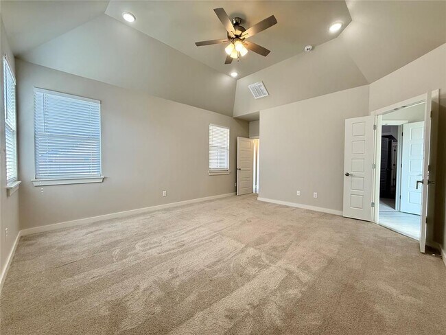 Building Photo - 1421 Hickory Trl