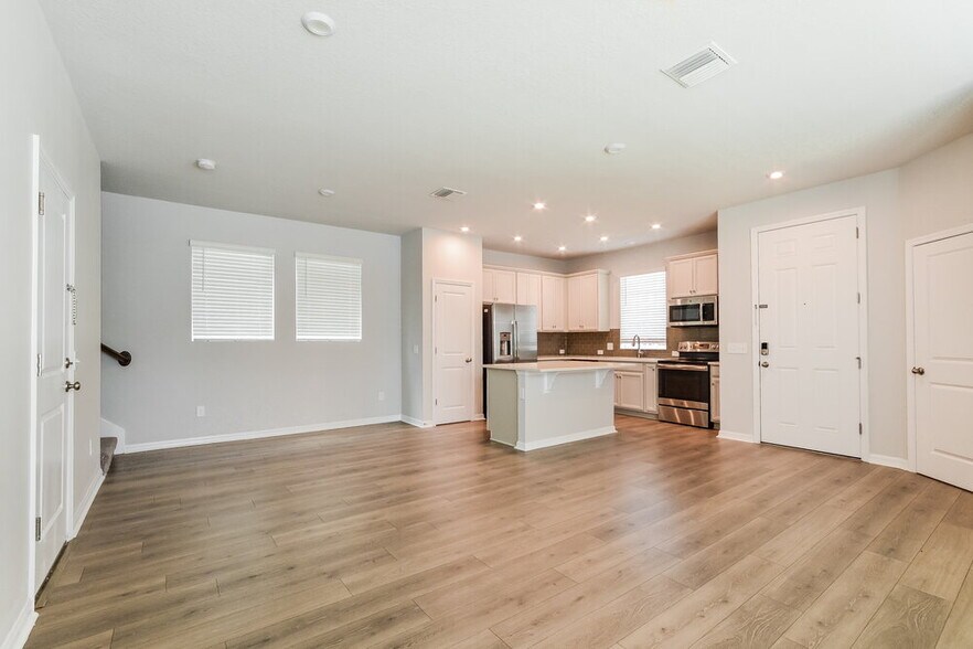 Building Photo - 4620 Tampico Wy