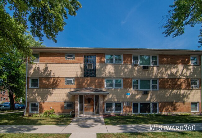 Building Photo - 3249 N Keeler-2E