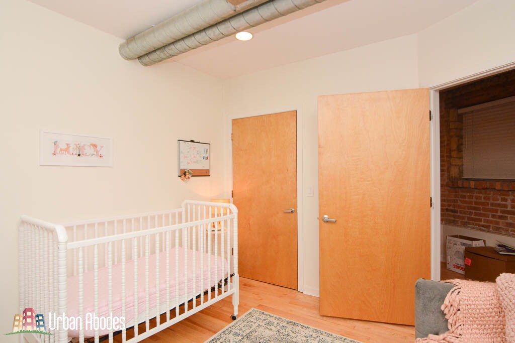 Building Photo - 1723 W Erie St