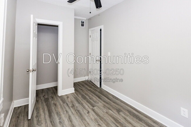 Building Photo - 2988 S Moreland Blvd
