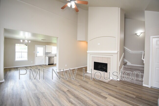 Building Photo - 26306 Hartwill Dr