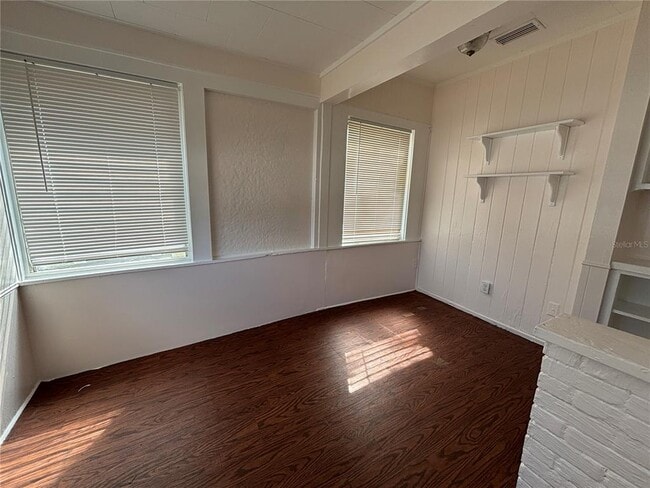 Building Photo - 2162 46th Ave N