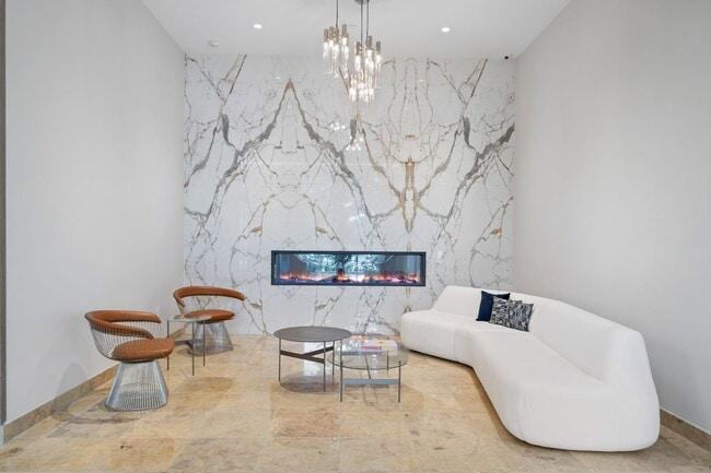 Building Photo - 3333 Allen Pkwy