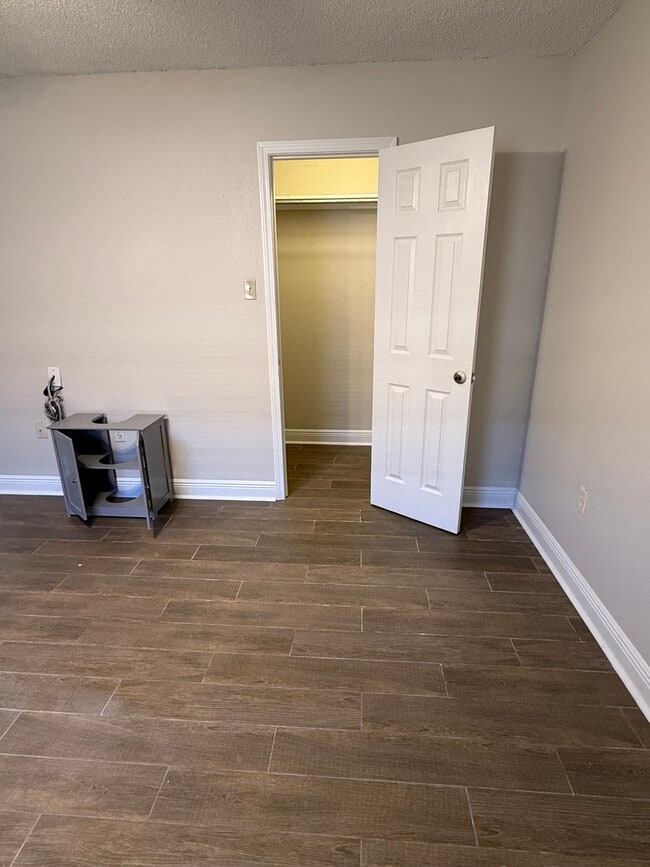 Building Photo - 7718 Reindeer St