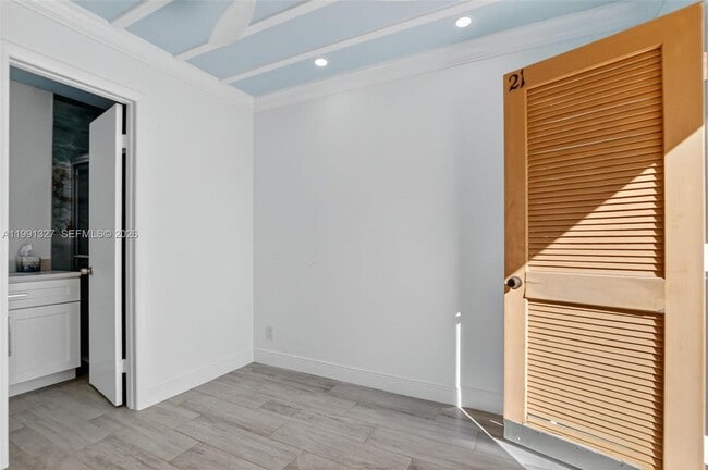 Building Photo - 7145 Promenade Dr