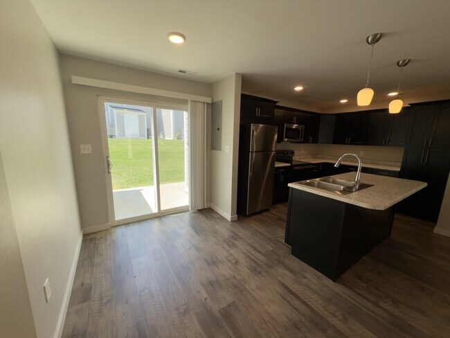 Building Photo - 209 Terrace Dr