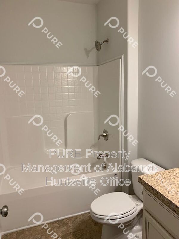 Building Photo - 283 Abercorn Dr