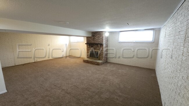 Building Photo - 6713 Council St NE