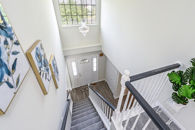 Building Photo - 2400 Rockport Ct