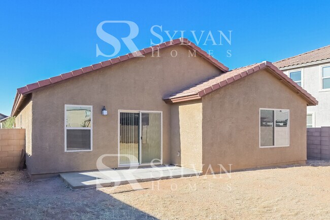 Building Photo - Come view this charming home