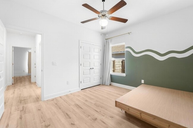 Building Photo - 156 Emarie Grey Cir