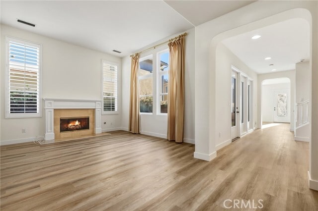 Building Photo - 6 Sutton