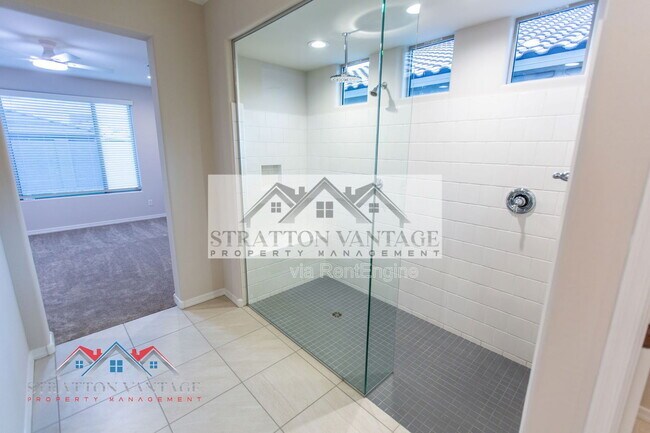 Building Photo - 17645 W Palo Verde Dr