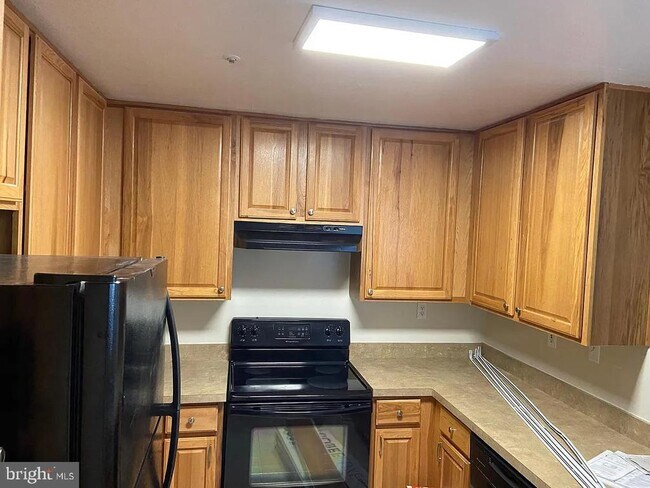 Building Photo - 9901 Boysenberry Way